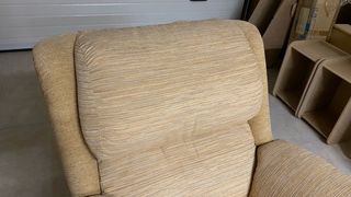 Sillón mecedora reclinable con reposa pies beige