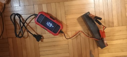 Cargador Baterías Coche 12V 2A 