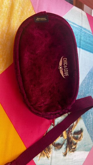 Bolso granate de terciopelo