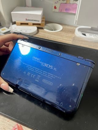 New Nintendo 3DS XL Azul + Juegos + Funda