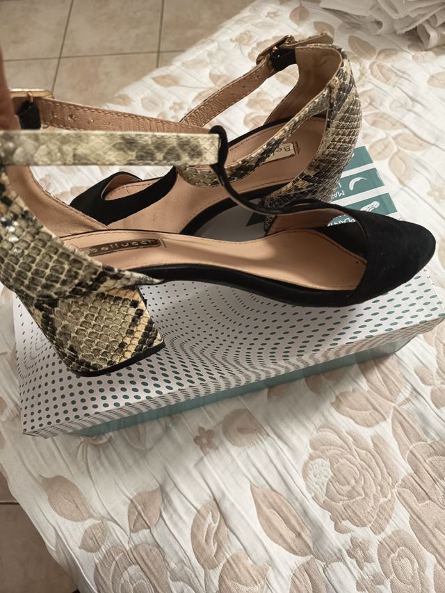 Sandali Bellucci neri