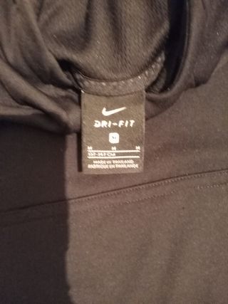Chaqueta con capucha Nike Negra