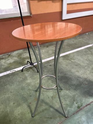 Mesa alta redonda Ikea madera y metal