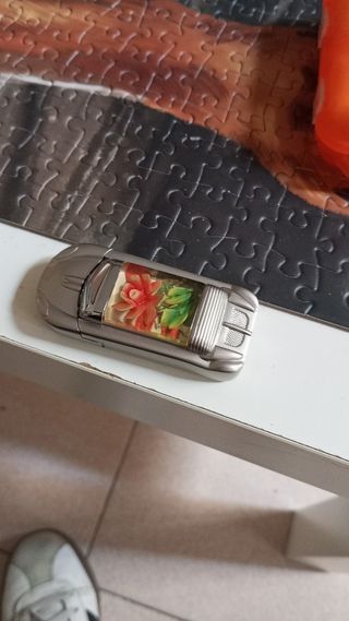 Encendedor estilo Zippo con flores