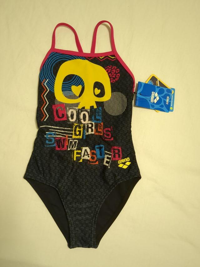 Nuovo costume da bagno Arena da ragazza