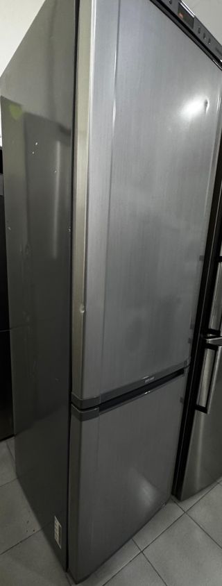 FRIGORÍFICO COMBI NO FROST SAMSUNG EN INOX 