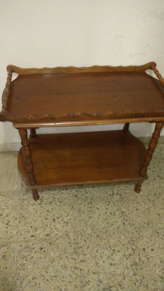 Carrello porta oggetti in legno a 2 ripiani