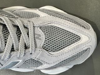 New Balance 9060 Gris