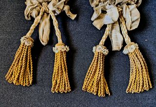 Par Palmitos Artesanato Arranjo Floral Dourado