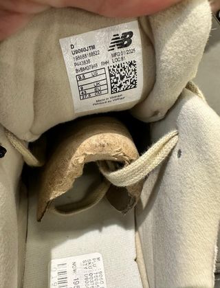 New Balance 9060 Beige/Gris/marrón claro
