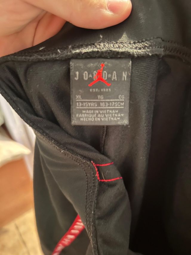 Pantalones Jordan Negros