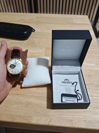 Reloj Orient Bambino Open Heart Dorado/Marrón