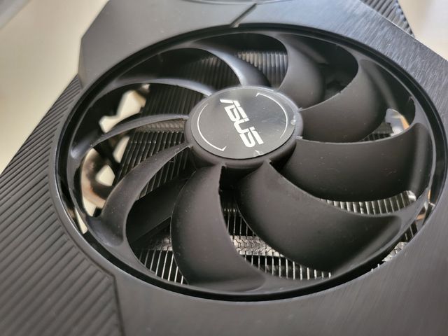 OFERTA! NVIDIA GeForce RTX 2060 6GB ASUS