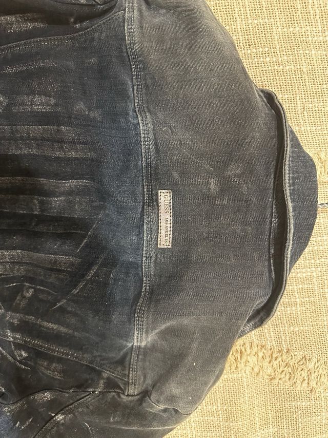 Chaqueta vaquera Guess negra