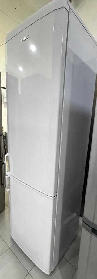 FRIGORÍFICO BEKO BLANCO NO FROST 
