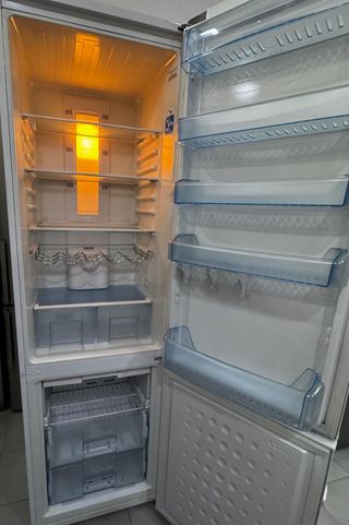 FRIGORÍFICO BEKO BLANCO NO FROST 
