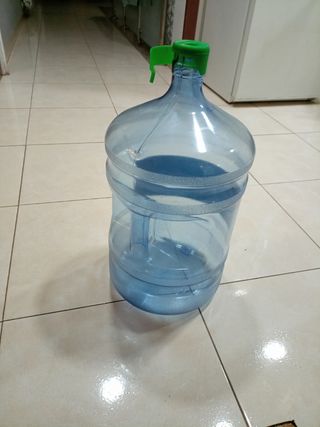 Botellas aquaservis 