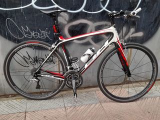 Bicicleta BH Prisma manillar recto 