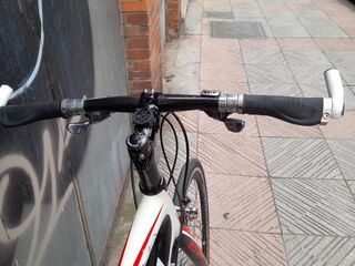 Bicicleta BH Prisma manillar recto 