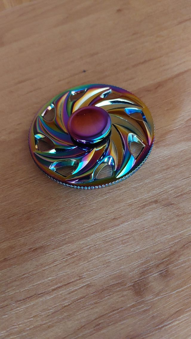 Fidget spinner metallo colorato
