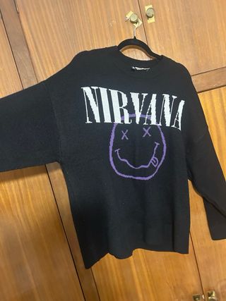 Jersey H&M Nirvana color Negro