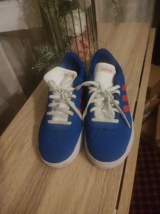 Zapatillas Adidas Azul/Rojo Talla 40