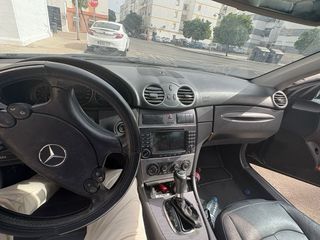 Mercedes-Benz CLK 2005