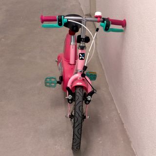 Bicicleta infantil rosa con unicornio