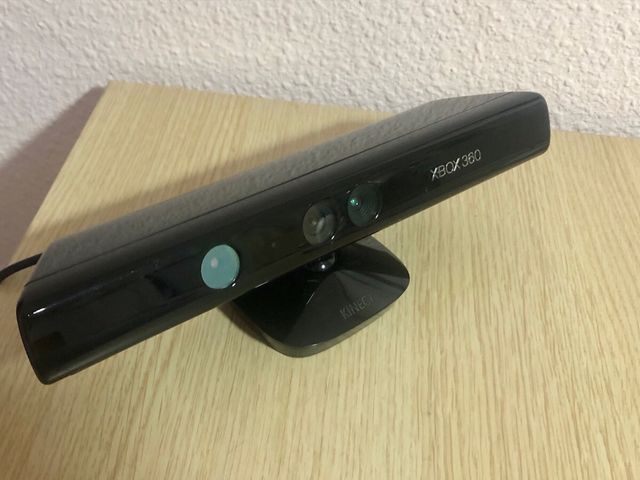 Kinect Xbox 360 + 2 Juegos
