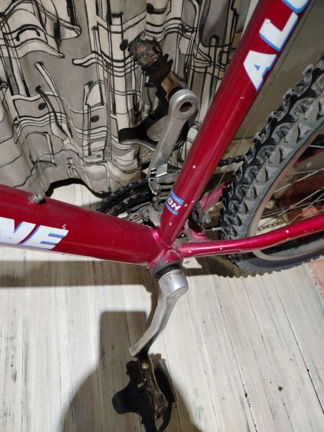 1/100 Reliquia Bicicleta clásicaBH TopLine urbana