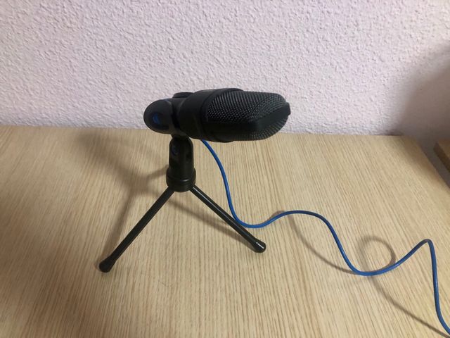 Micrófono Trust con soporte