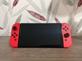 Nintendo Switch OLED Edición Mario Roja