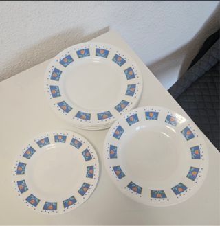 Juego de 4 platos postre. 5 fondos llano grande