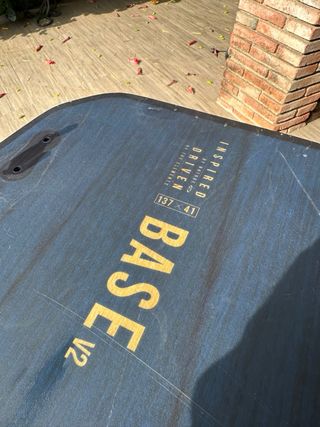 Tavola da kitesurf Ozone Base V2 137x41cm