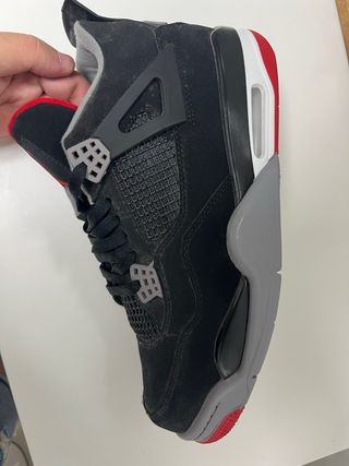 Zapatillas Jordan Negras y Rojas
