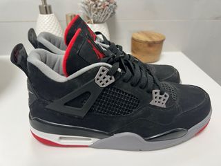 Zapatillas Jordan Negras y Rojas