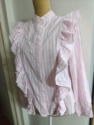 Blusa Rayas Rosas y Blancas Talla M
De invierno