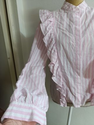 Blusa Rayas Rosas y Blancas Talla M
De invierno