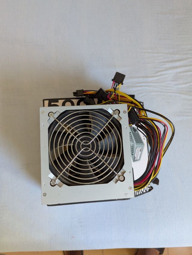 Fuente de Alimentación UNYKA 500W ATX