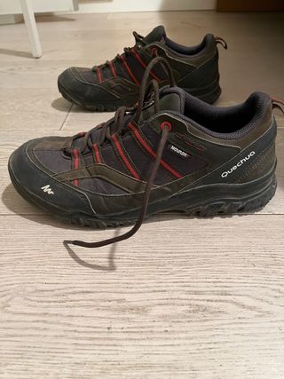 Botas de montaña Quechua marrones. talla 41