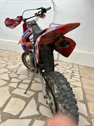 Moto Factory Bike 49cc de motocross pequeña