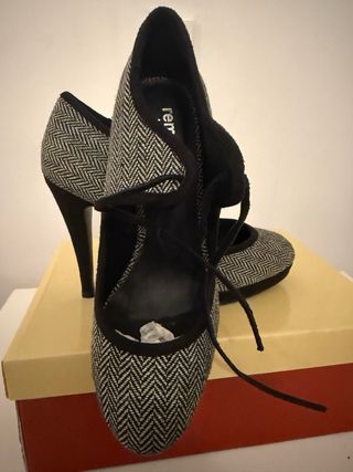 Zapatos Mary Jane Tacón Mary Paz Gris
