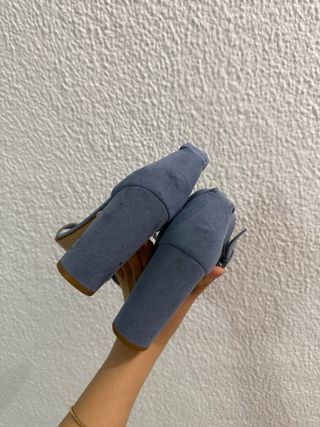 Sandalias tacón celeste