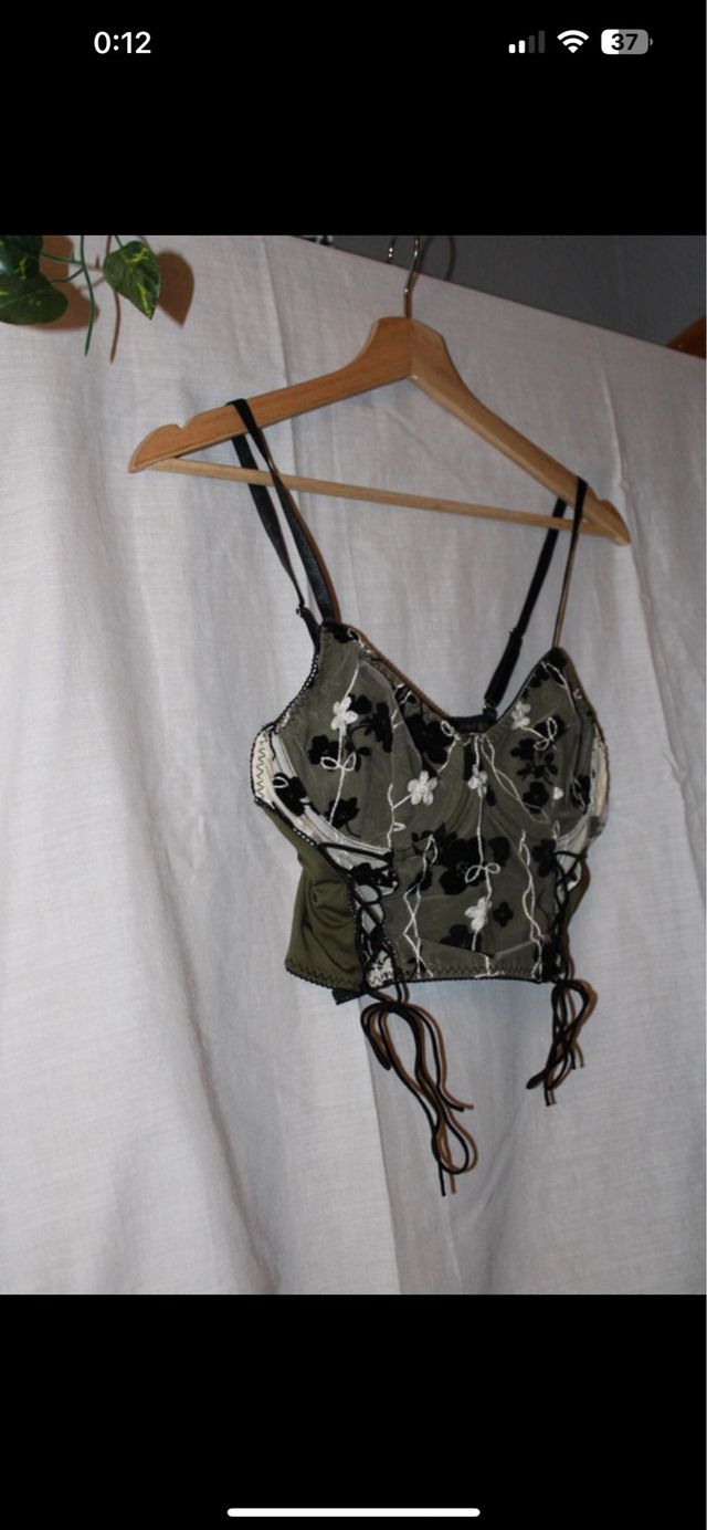 Top Shein floral encaje