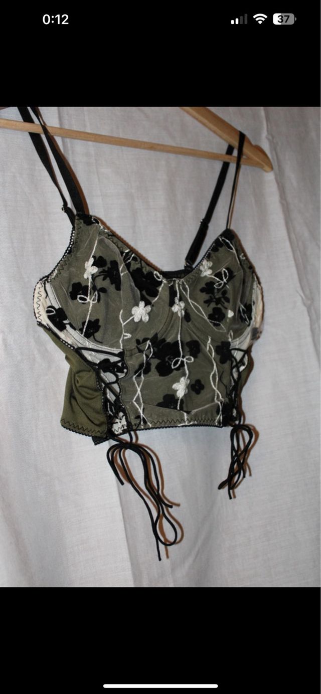 Top Shein floral encaje