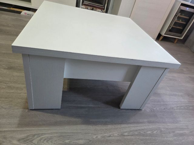 Mesa elevable y abatible