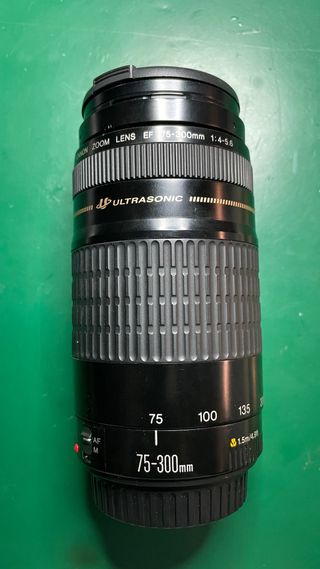 Objetivo Canon EF 75-300mm f/4-5.6 USM
