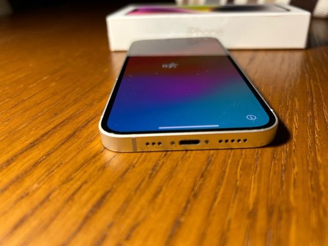 iPhone 14 Blanco 128GB. 90% salud de la batería