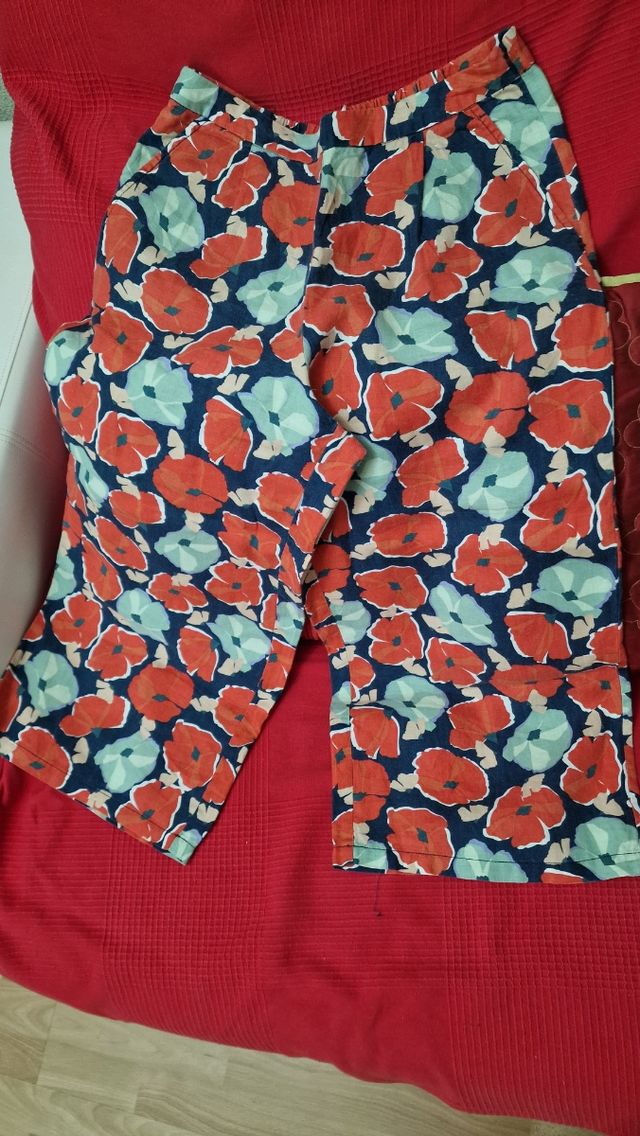 Pantalones blancos de mujer