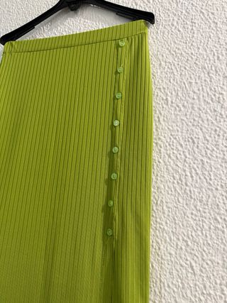 Falda Larga Verde Botones